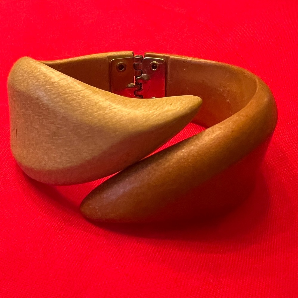 Vintage clamper bracelet